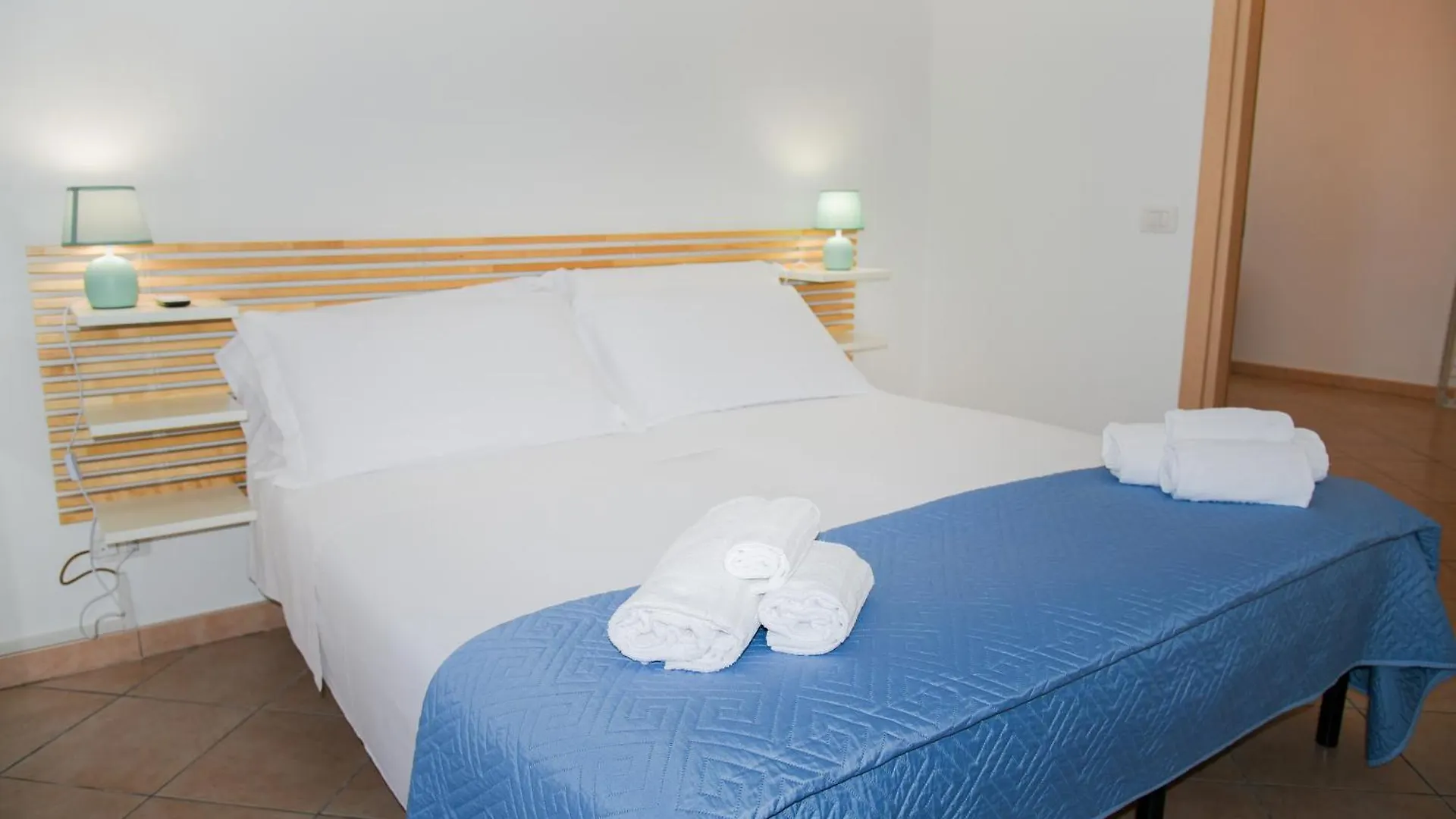 Homidoo Perla Apartment Villaggio Azzurro